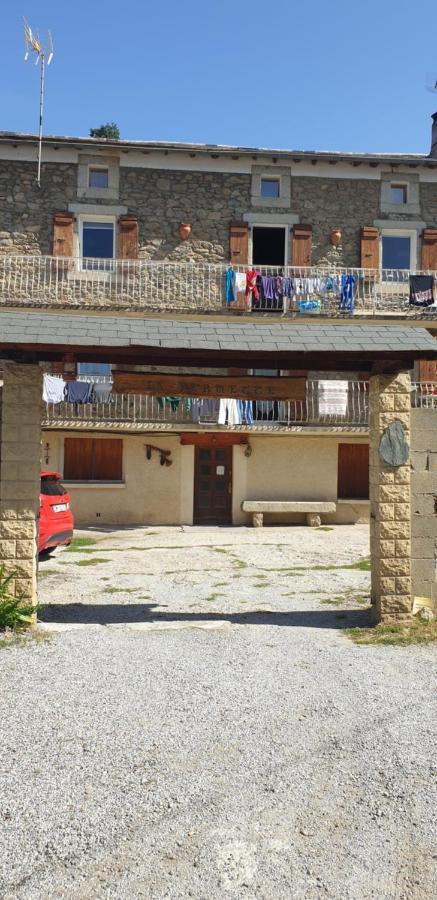 Studio Montagne Cerdagne A Saillagouse Exterior foto